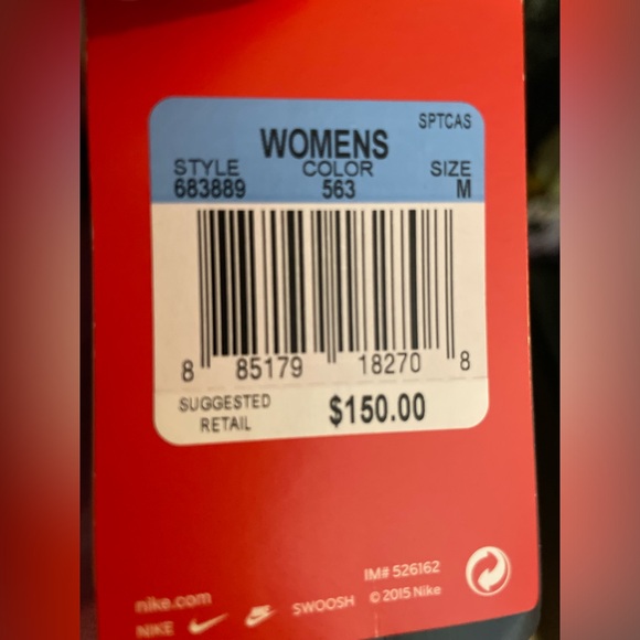 Nike Women's Uptown 550 Down Puffer Vest- Women’s Size Medium - Picture 6 of 7